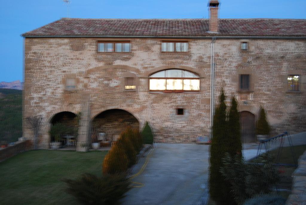 Отель Casa Angrill Oliana Экстерьер фото