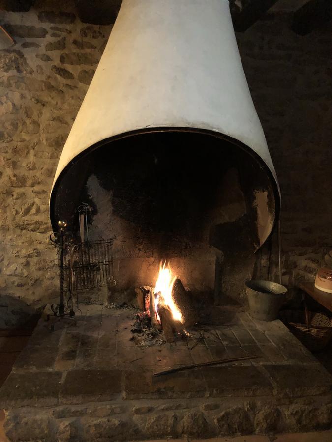 Отель Casa Angrill Oliana Экстерьер фото